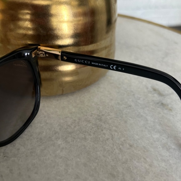 Gucci Sunglasses - Picture 3 of 3